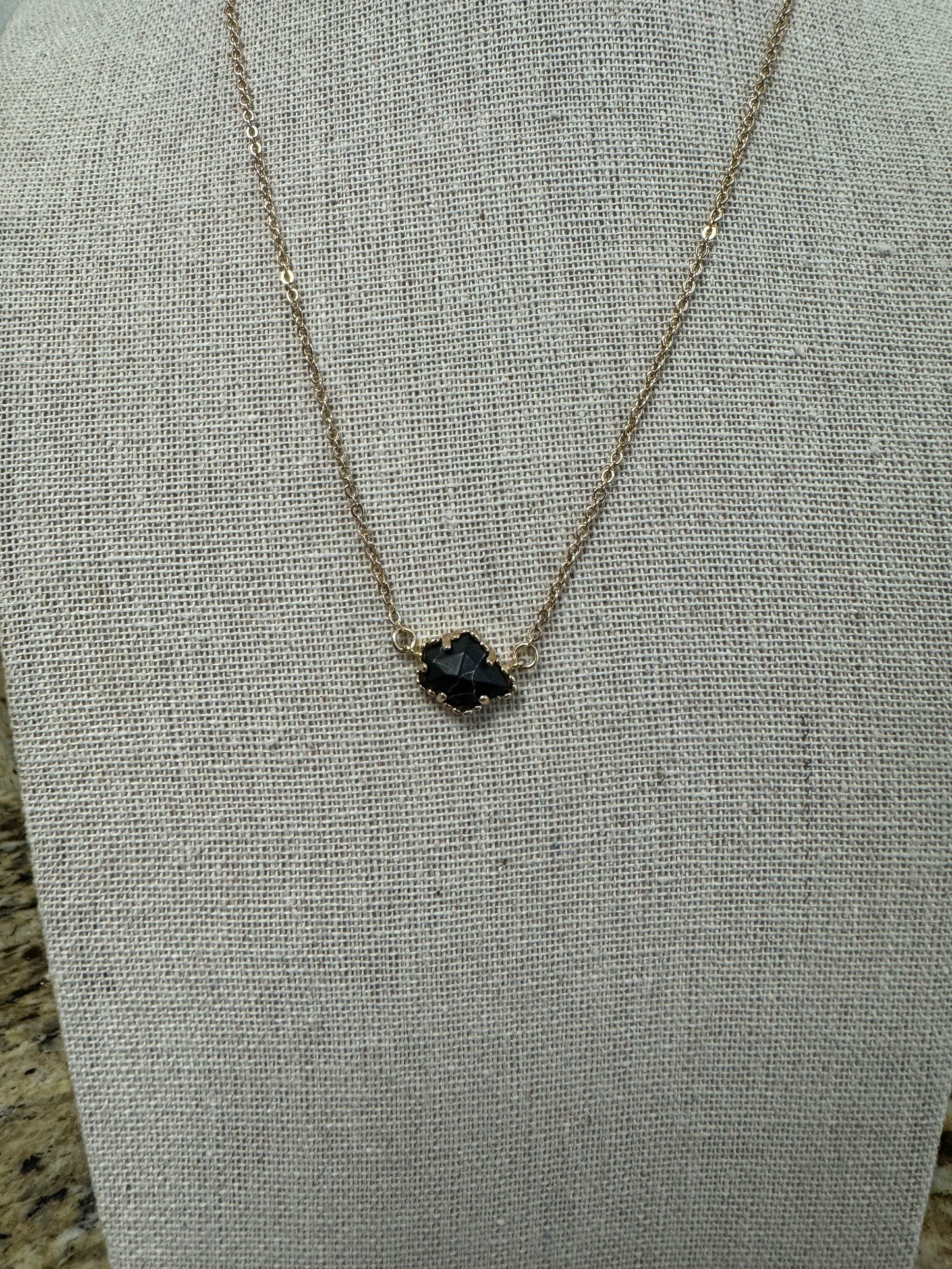 SAVANNAH NECKLACE